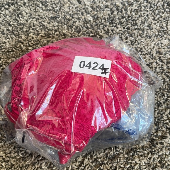 34C bra Gilligan and OMalley bra magenta pink lace padded push up underwire bra - Picture 13 of 13